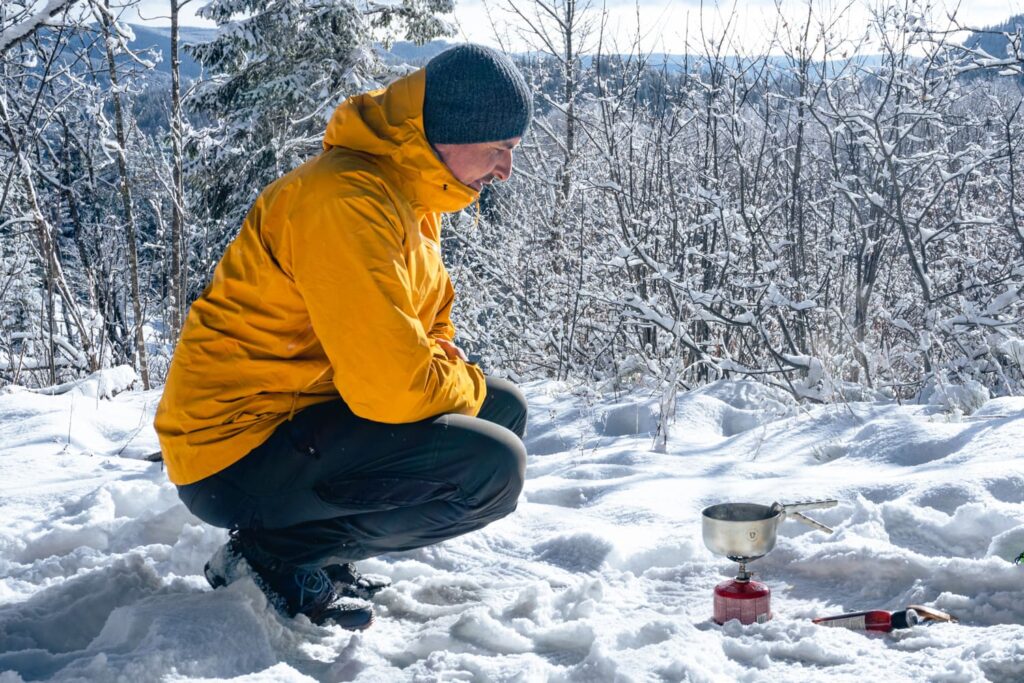 Ultraleichtes Essen beim Trekking ‒ Kochen im Winter